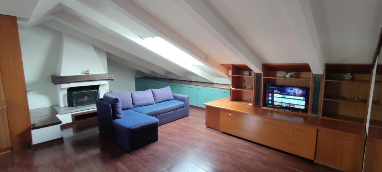 Loft Mansardato Monza Buitenkant foto