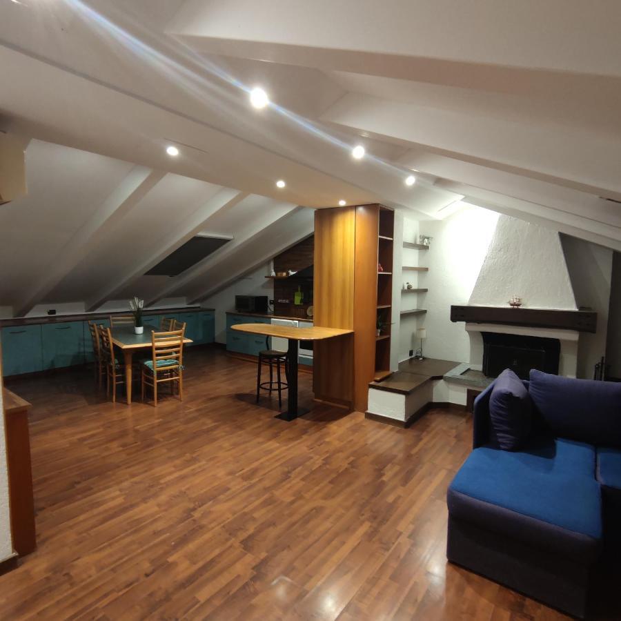 Loft Mansardato Monza Buitenkant foto